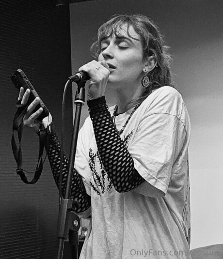 Redsunx ポルノスター 素敵 画像