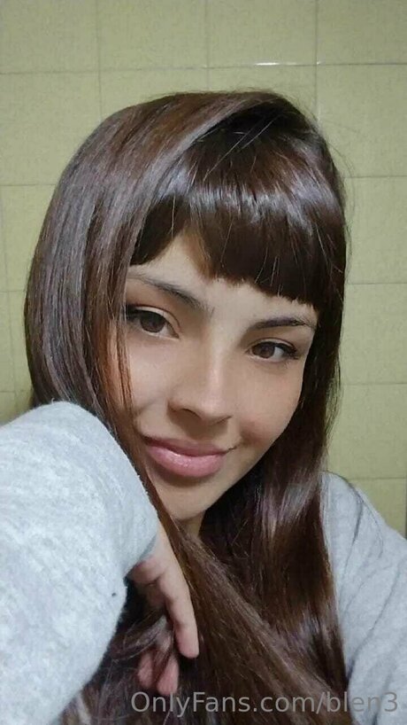 Blen3 裸のポルノスター 画像