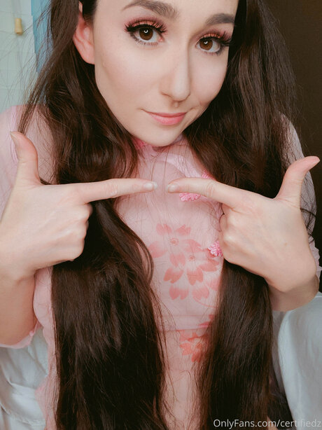 官能的なオンリーファンズ 美しいポルノ 画像