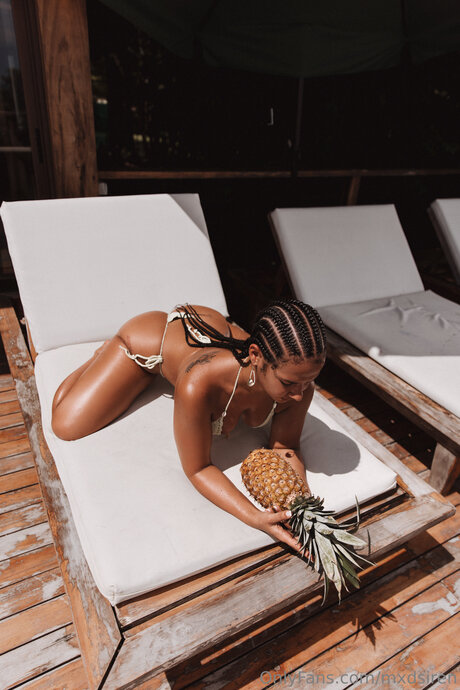 Mxdsiren ポルノスター パーフェクト 写真