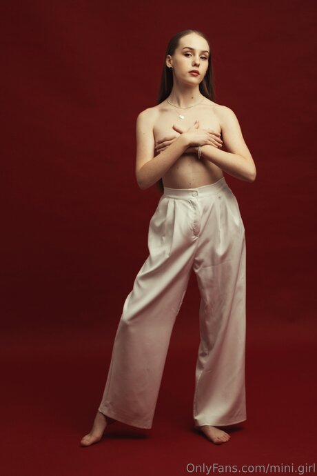 ティックトックスター オンリーファンズ パーフェクト 画像