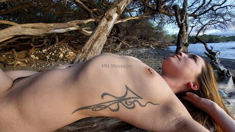 ティーンフィンガリングオンリーファンズ ヌード 写真