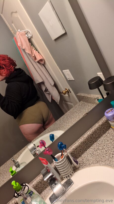 貞操帯オンリーファンズ 美しいxxx 画像