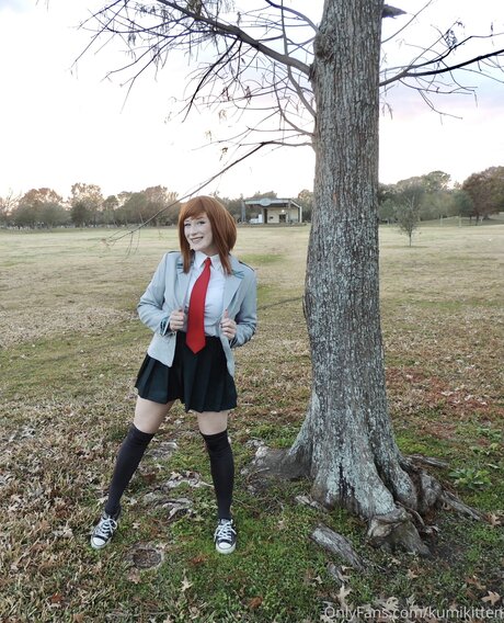 ブルネットの妻オンリーファンズ アダルト ギャラリー