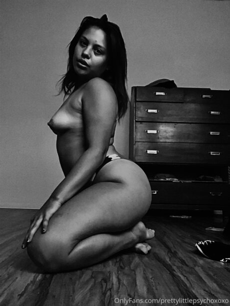 Prettylittlepsychoxoxo 独占スター 写真