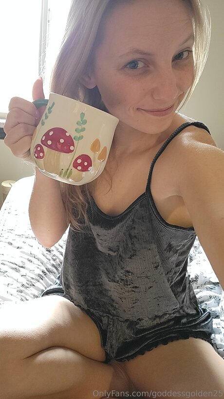 Goddessgolden25 セックスモデル ギャラリー