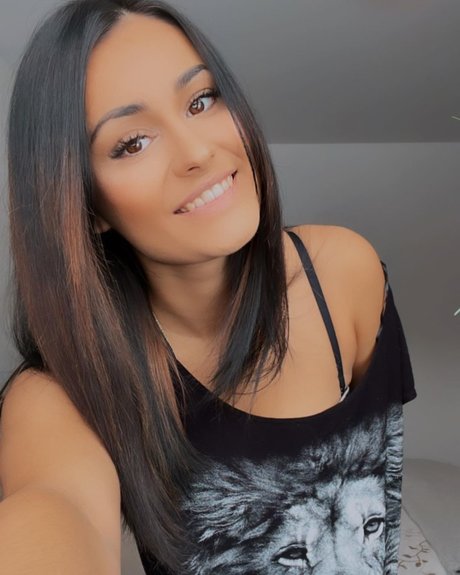 熟女オナニーオンリーファンズ ポルノ アーカイブ