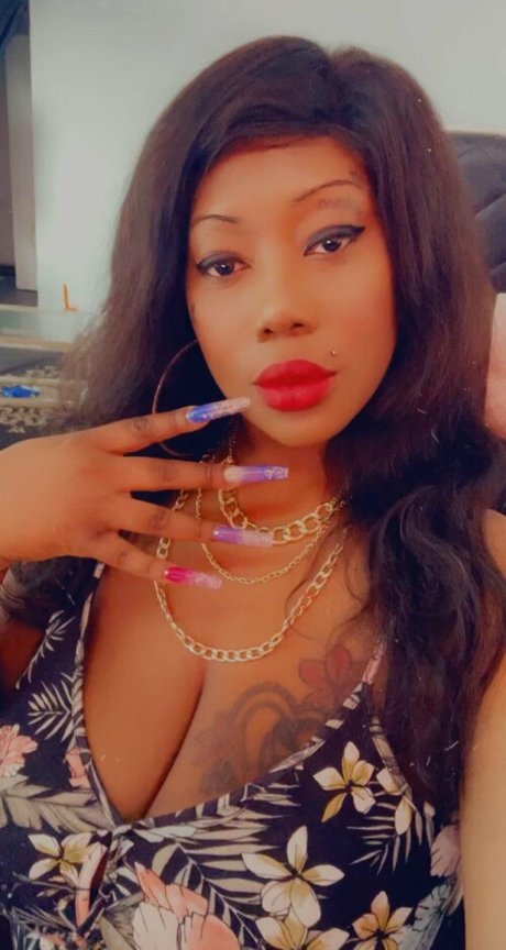 Cherrykuchixx エロティックモデル ギャラリー