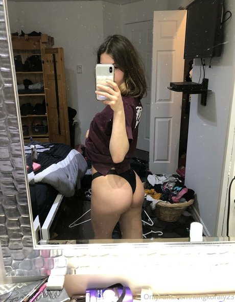 本物のオンリーファンズ ヌード 画像