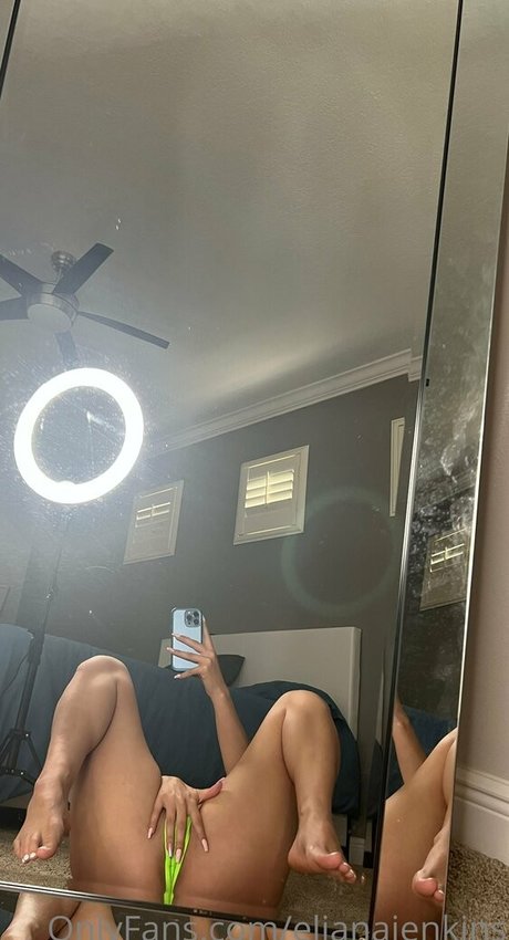 Eliana jenkins ホットモデル 写真