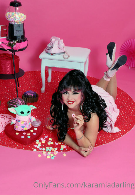 ドイツのアマチュアオンリーファンズ 美しい裸 ギャラリー