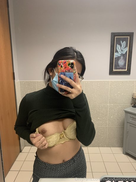 vie セックス女優 写真