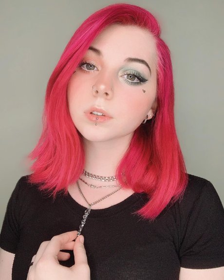 パンストオンリーファンズ えろ 画像