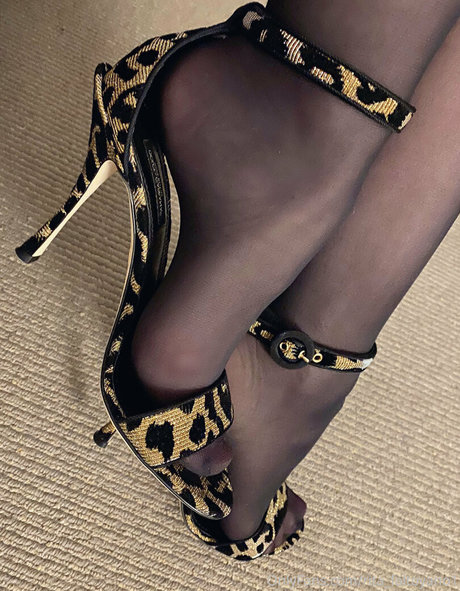 貞操帯オンリーファンズ セックス 画像