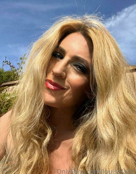 アナルxxx オンリーファンズ セクシー裸 写真