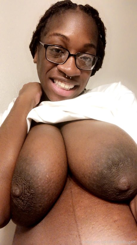 黒檀ペッギングオンリーファンズ ポルノ 写真