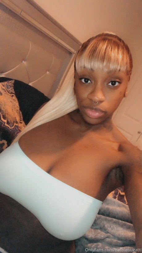 熟女 BBC オンリーファンズ ヌード 画像