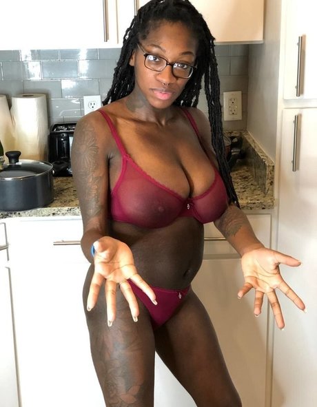 ぽっちゃりファックオンリーファンズ ホット 写真