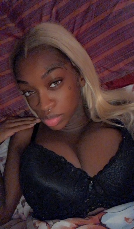 JOI オンリーファンズ 限定 写真