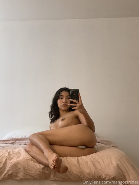 ニューハーフの手コキオンリーファンズ セクシー裸 画像