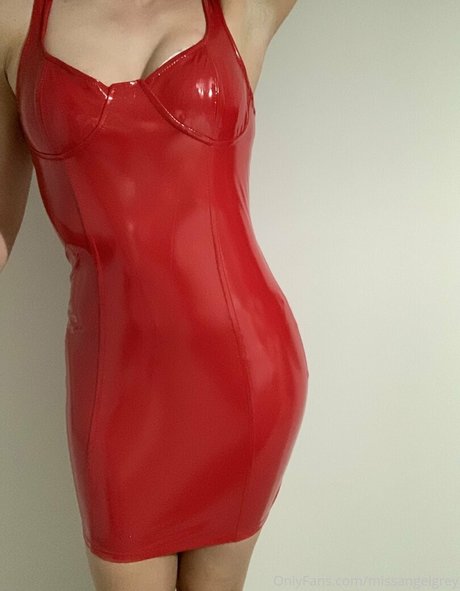 小さなおっぱいオンリーファンズ 無料xxx 写真