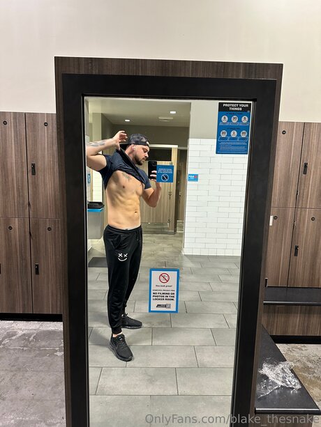 Blake Thesnake 可愛いモデル 写真