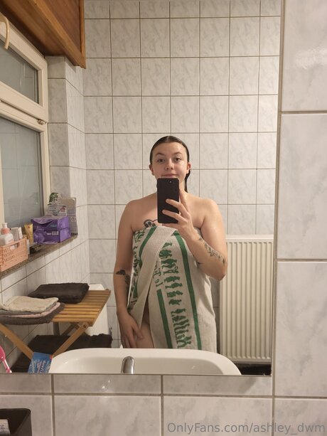 Ashley Dwm ホットモデル 写真