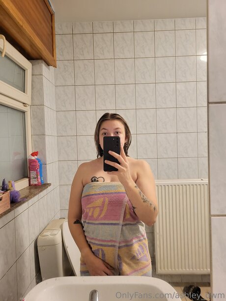 アラブのゲイオンリーファンズ 美しい裸 写真