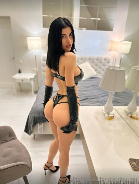 Lily Helen ホットなスター 写真