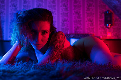 Fannys Wlf ヌードモデル 写真