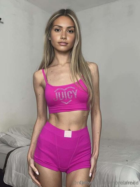 Moreofmila トップスター ギャラリー