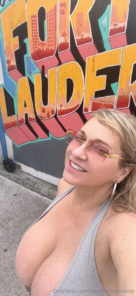 パンツを食い込ませるオンリーファンズ 無料 画像