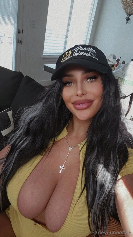 レズビアン乱交オンリーファンズ アート裸 写真