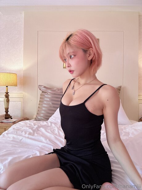 Hanamiii ホットなモデル 写真