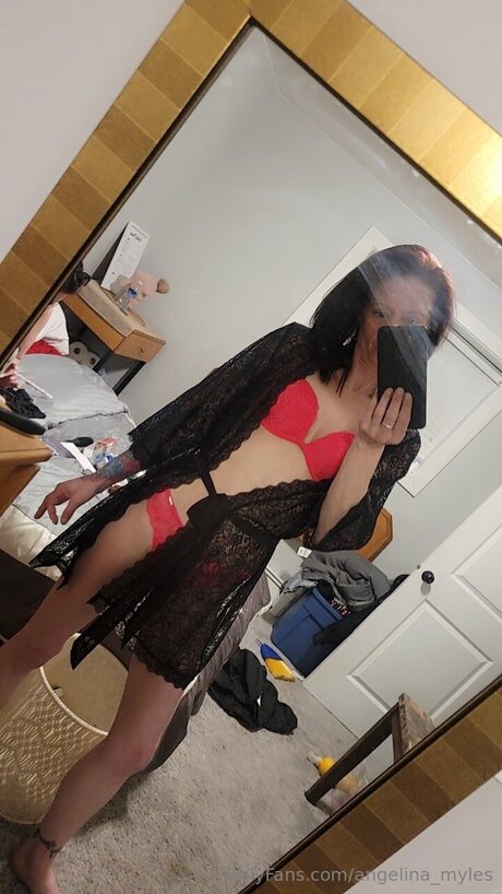 Angelina Myles プロフィール写真