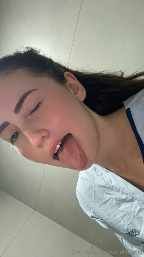 Angelinaroig ポルノスター 独占 写真