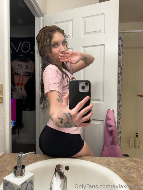 Aylaxcollins 高品質女優 画像