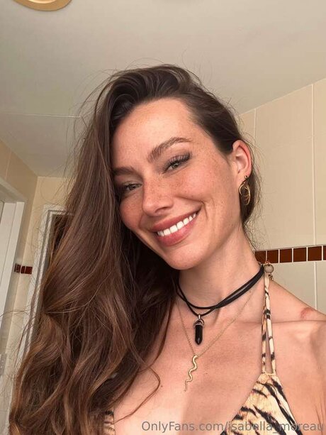 Isabella Moreau アート女優 ギャラリー