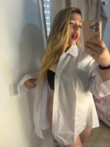 立ちファックオンリーファンズ アダルト無料 写真