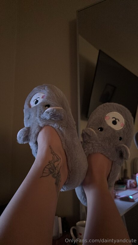 Daintyandcute エロティックなスター 写真