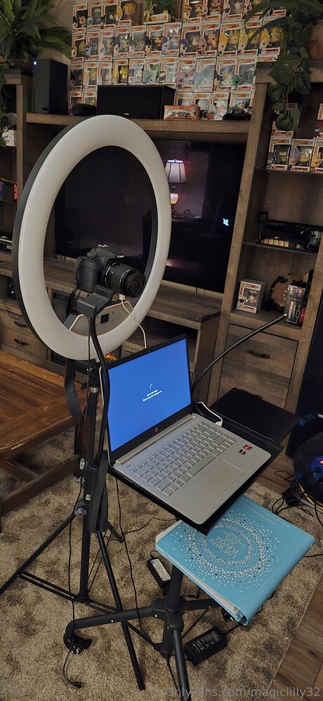 Magiclilly32 スター ヌード 写真