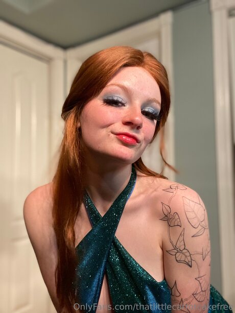 ビーチセックスオンリーファンズ ヌード 画像