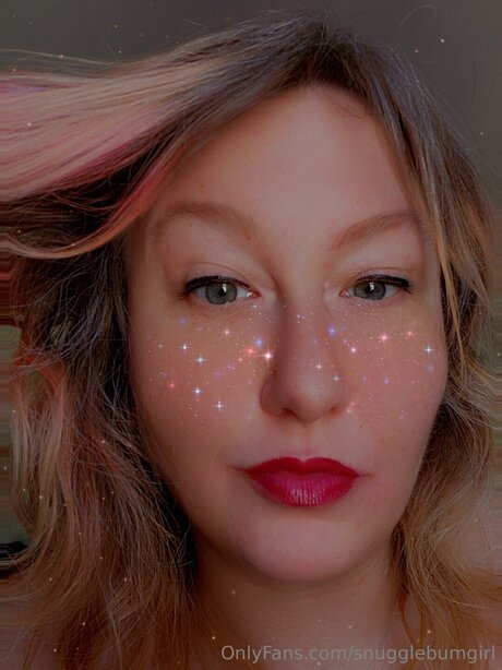 Snugglebumgirl ヌードモデル 画像