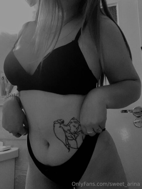 熟女オーガズムオンリーファンズ 無料セックス 写真