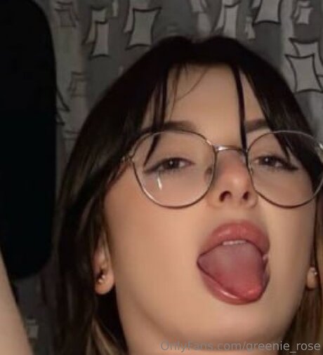 中出し 主観 オンリーファンズ ヌード 写真