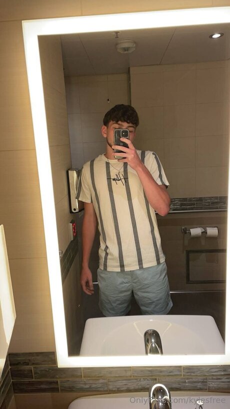 Kylesfree 最高のポルノスター 写真