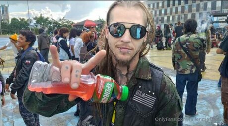 Fallenmaster69 ポルノスター アート ギャラリー