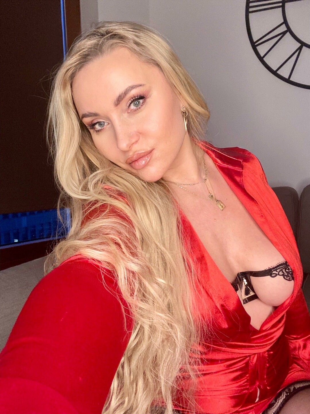 教室オンリーファン えろた ギャラリー