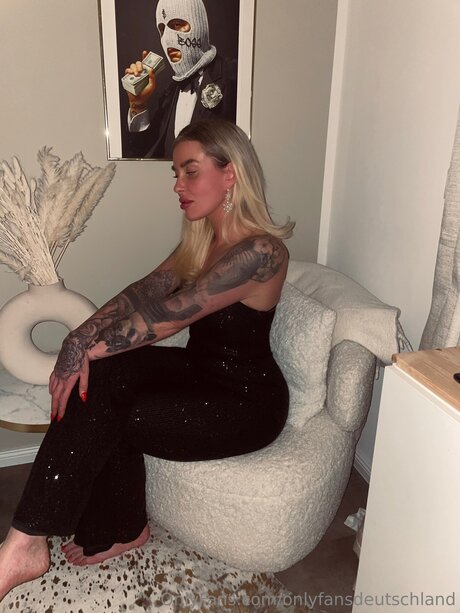 Onlyfansdeutschland ポルノスター セックス 写真