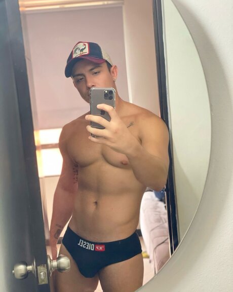 Nick Alpha Free xxx女優 写真